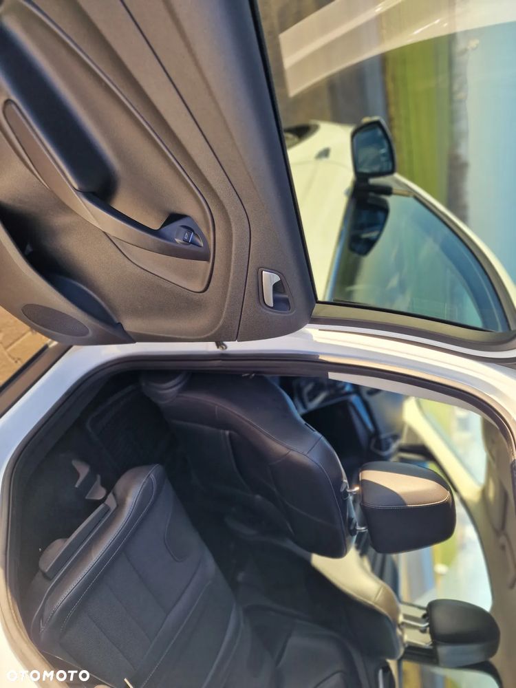 Ford Kuga 2.0 TDCi 4x4 Titanium - 20