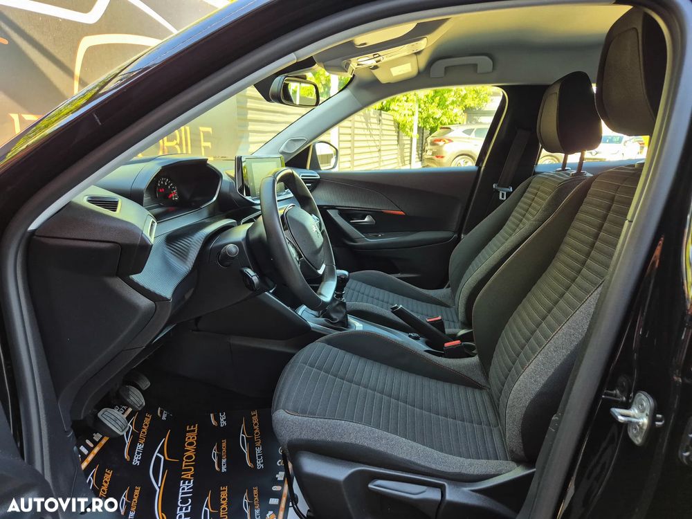 Peugeot 2008 PureTech 130 Allure Pack - 11