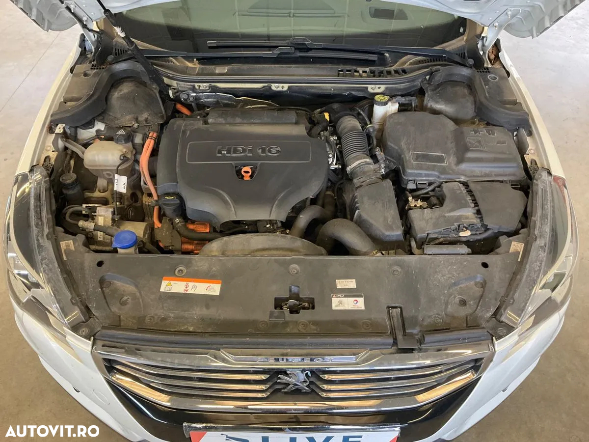 Peugeot 508 RXH Hybrid4 - 21