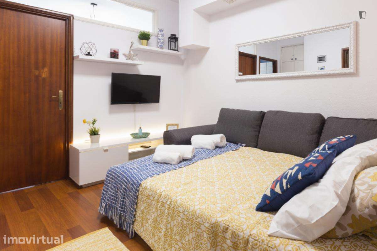 Apartamento com 1 quartos - localizado em Cedofeita Porto - Grande imagem: 5/35