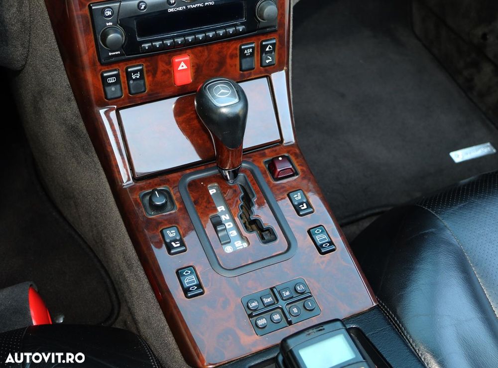Mercedes-Benz SL - 13