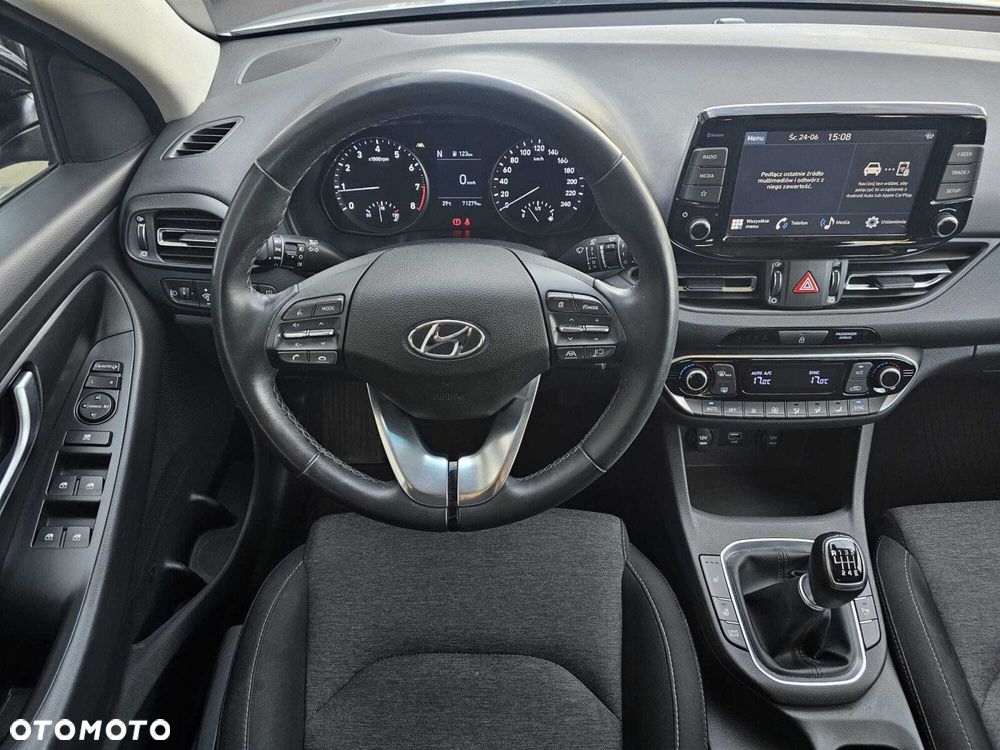 Hyundai i30 1.5 T-GDI 48V Smart - 10