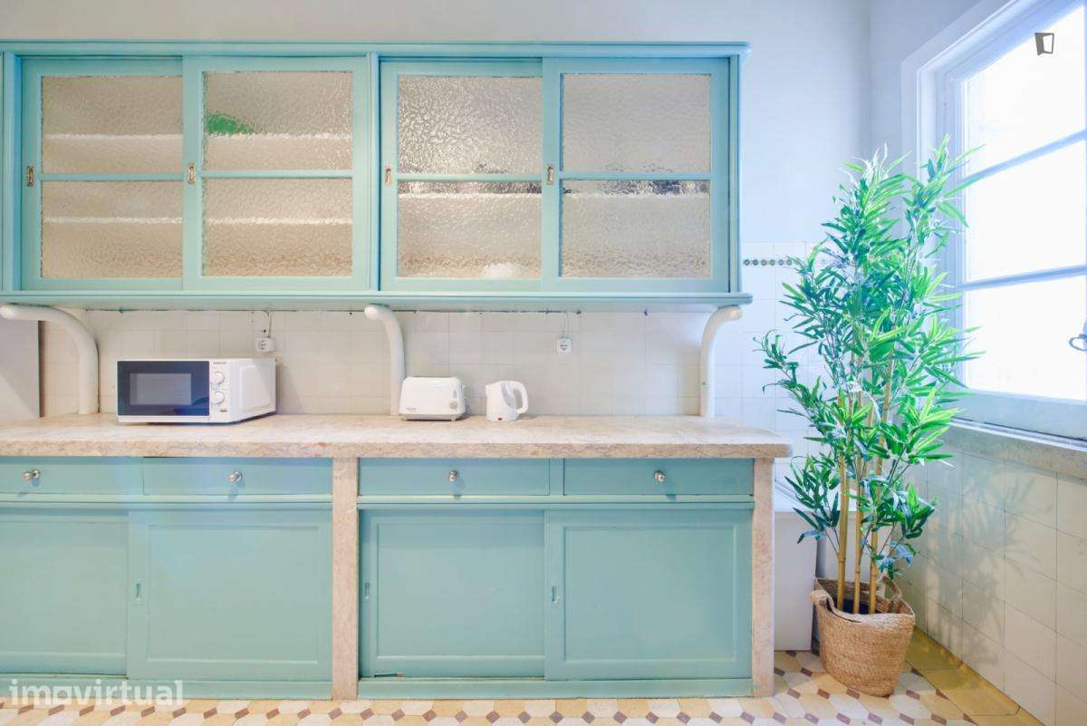 Quarto - localizado em Marquês de Pombal Lisbon - Grande imagem: 5/55