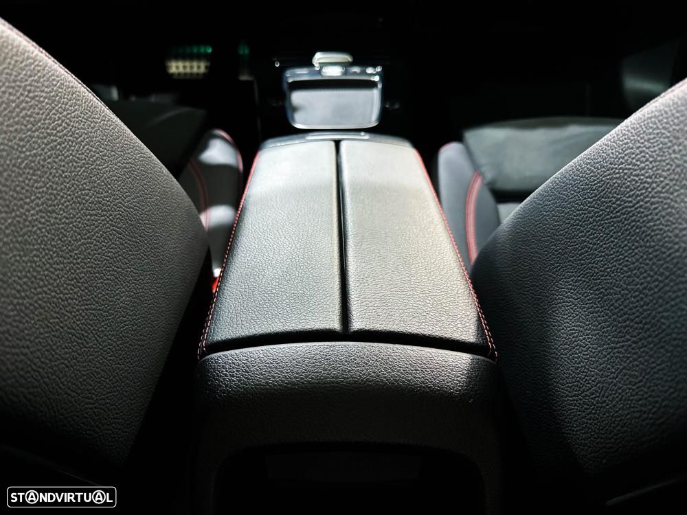 Mercedes-Benz CLA 250 e 8G-DCT AMG Line - 24