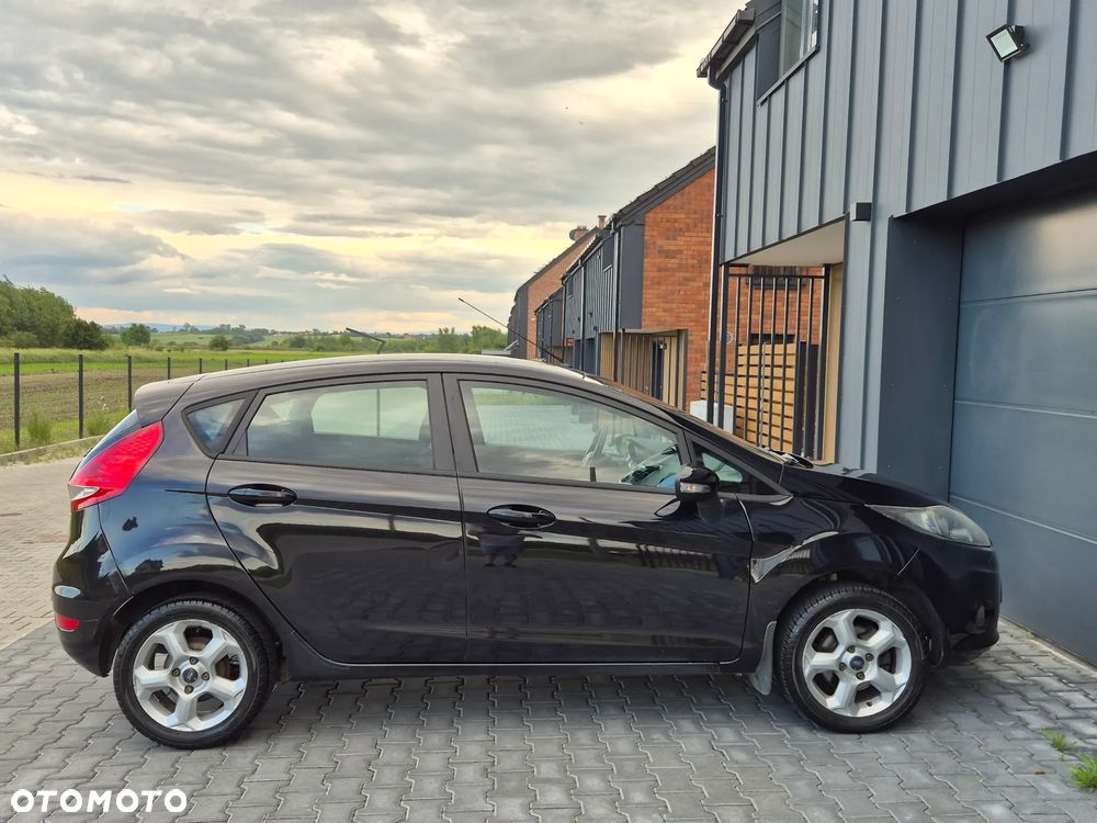 Ford Fiesta 1.25 Gold X - 23