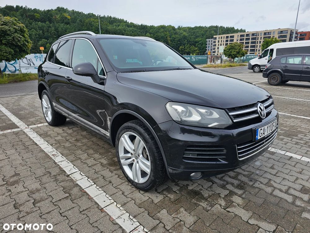 Volkswagen Touareg - 1