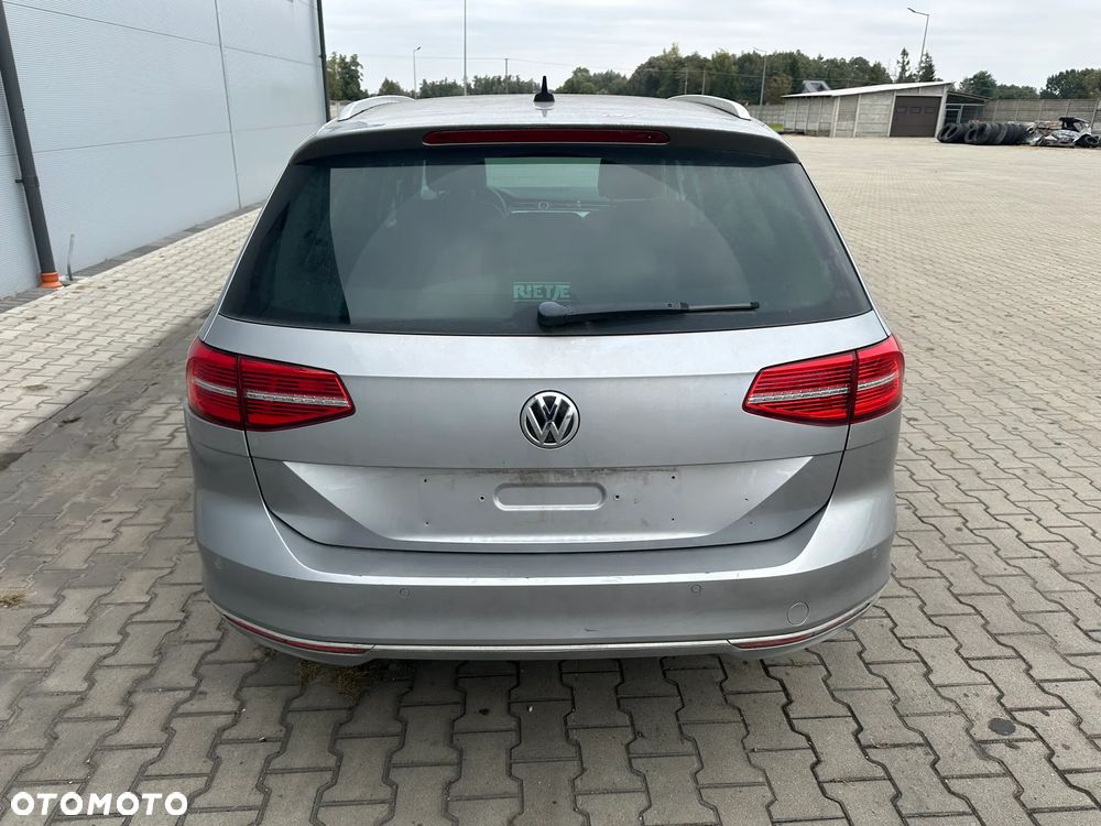 Volkswagen Passat 1.6 TDI BMT Trendline - 5