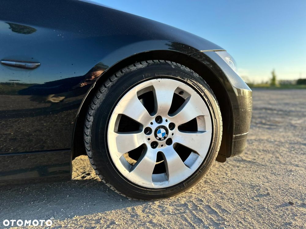 BMW Seria 3 330i - 9