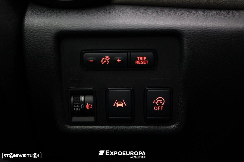 Nissan Micra 1.0 IG-T N-Design Black CVT - 18