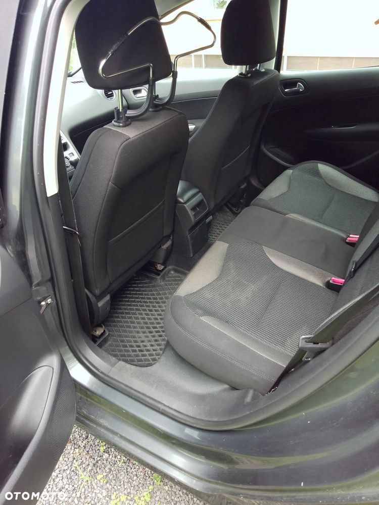 Peugeot 308 1.6 Premium - 6