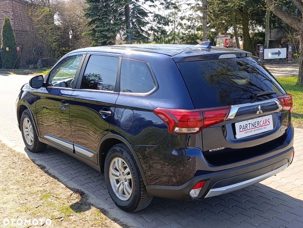 Mitsubishi Outlander 2.4 4WD CVT Instyle - 5