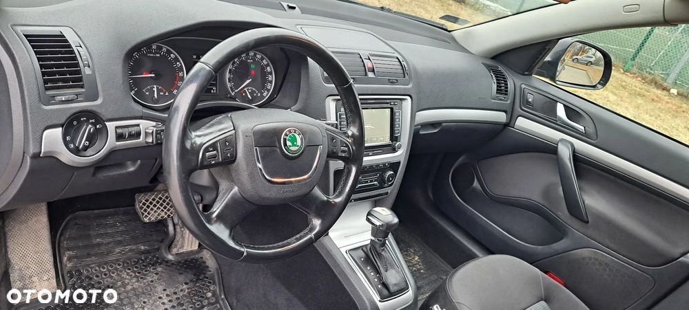 Skoda Octavia 2.0 TDI DPF Ambition DSG - 9