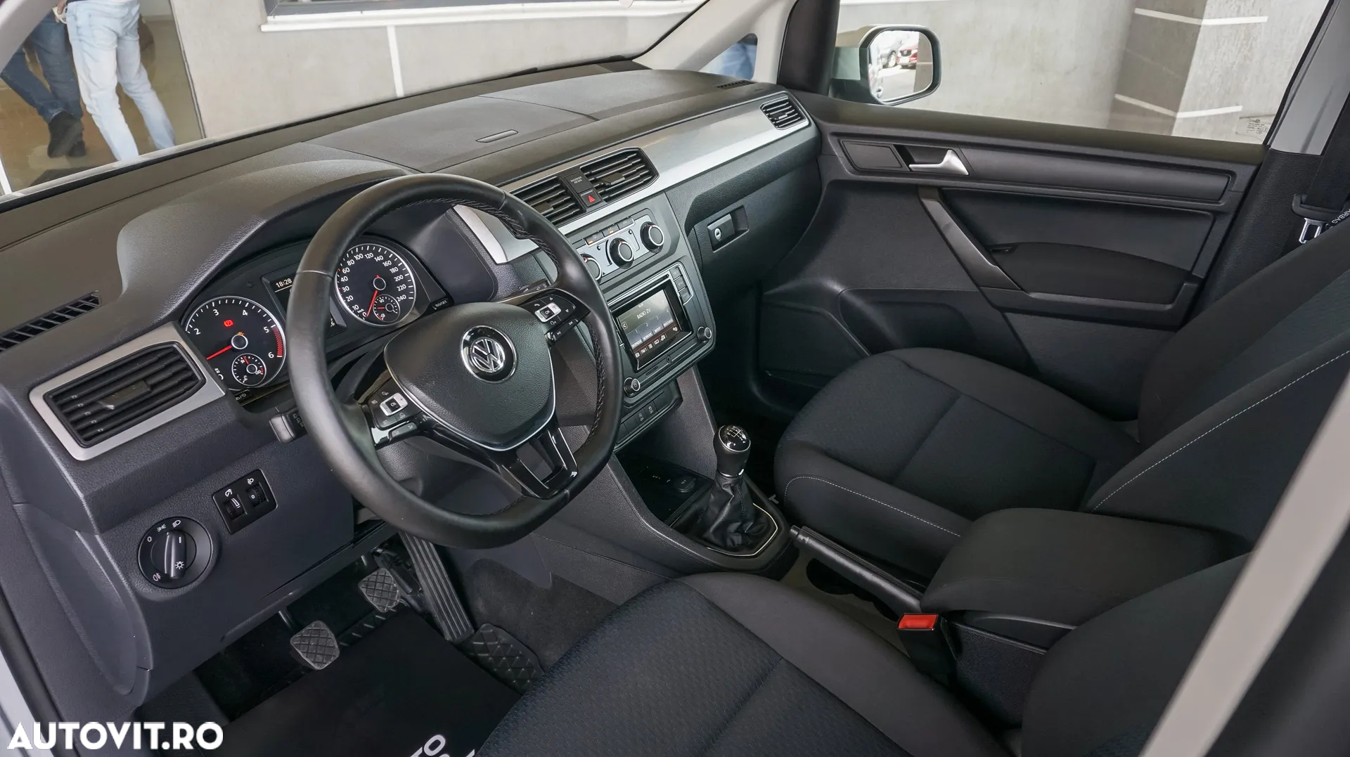 Volkswagen Caddy 2.0 TDI (7-Si.) Maxi Comfortline - 16