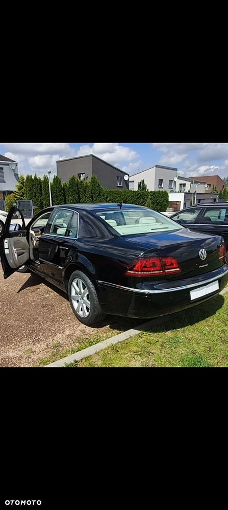 Volkswagen Phaeton - 3