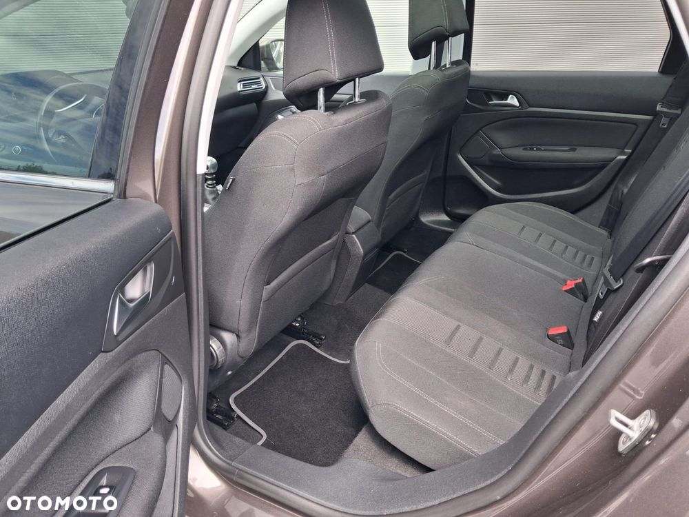 Peugeot 308 155 THP Allure - 22