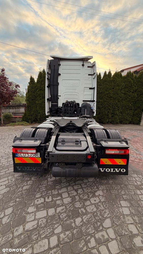 Volvo - 6