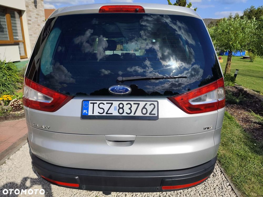 Ford Galaxy - 11