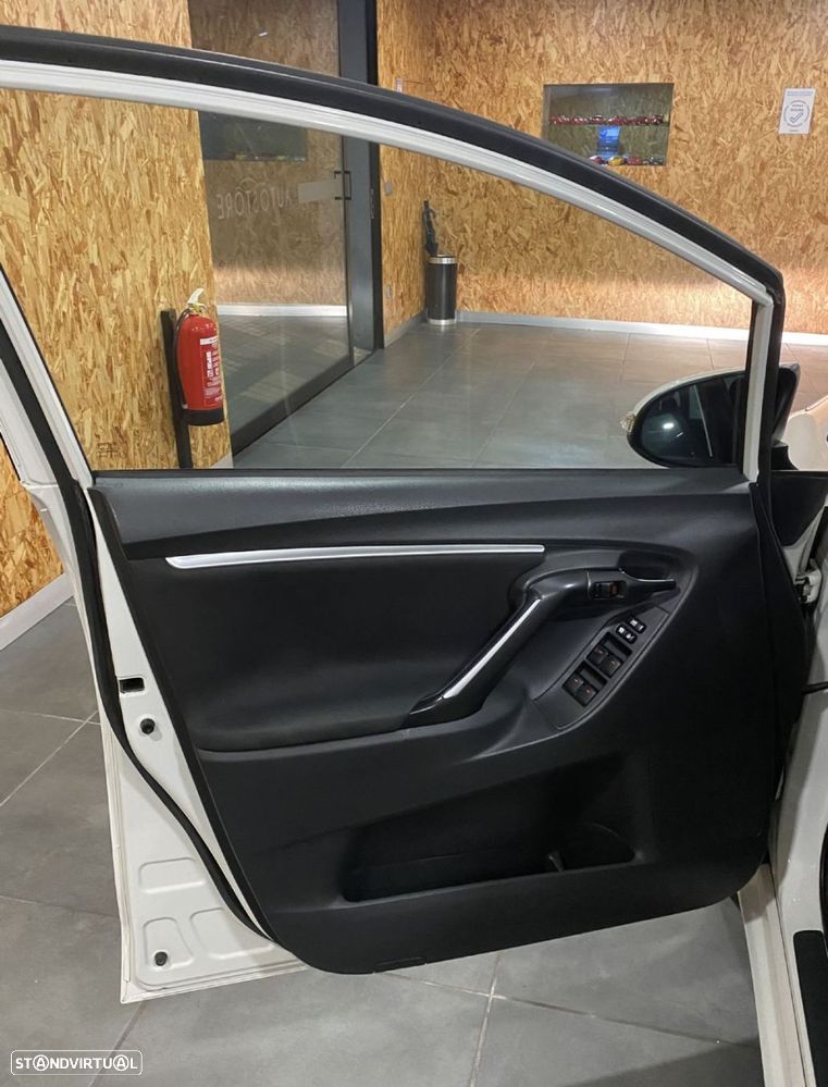 Toyota Verso 1.6 D-4D Exclusive - 15