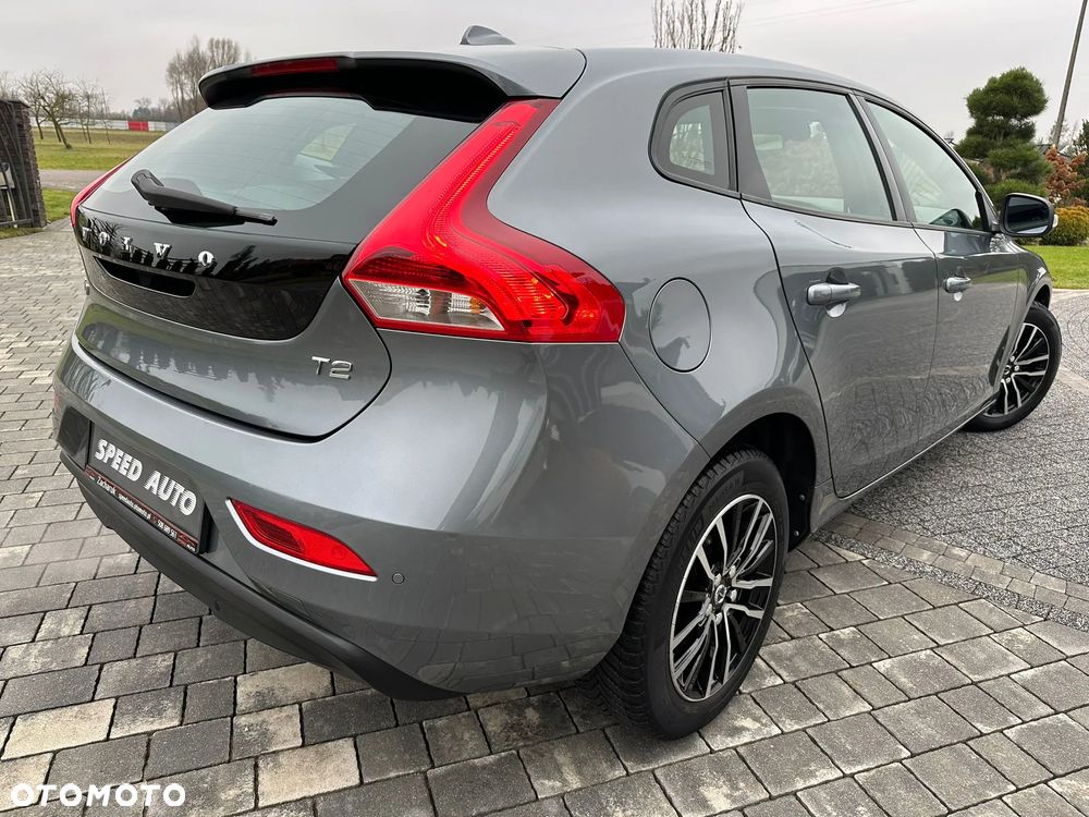 Volvo V40 T2 Geartronic Momentum - 13