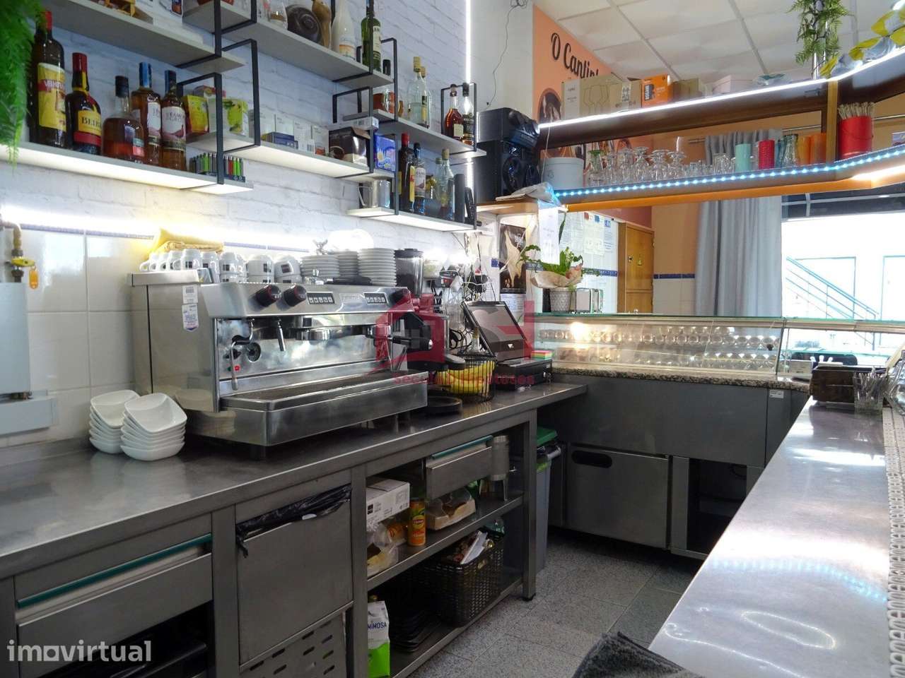 *Oportunidade de Trespasse – Café, Snack Bar e Churrasqueira em Fun... - Grande imagem: 2/24