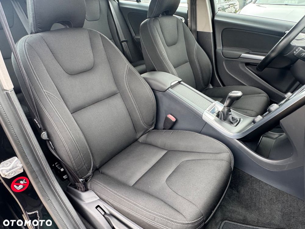 Volvo V60 D4 Drive-E Kinetic - 34