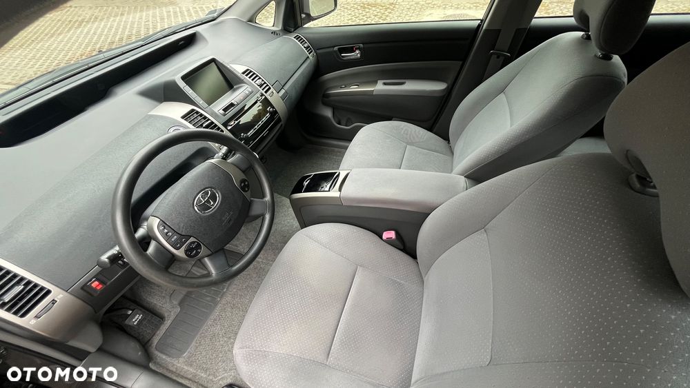 Toyota Prius 1.5 VVT-i Sol - 6