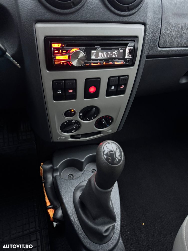 Dacia Logan MCV 1.6 Laureate - 19