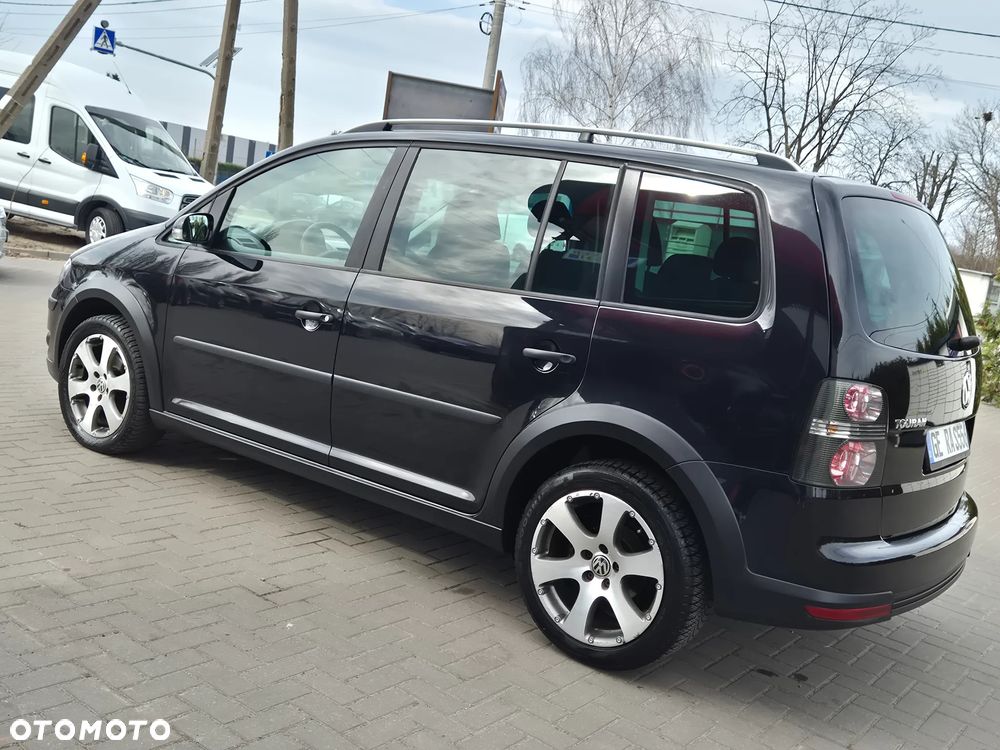 Volkswagen Touran 1.4 TSI Cross - 8