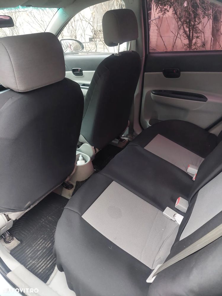 Hyundai Accent MC 1.5 CRDI 4DR GL COMFORT - 11