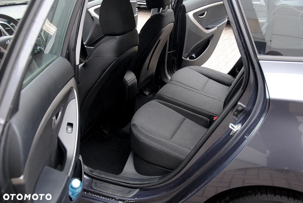 Hyundai i30 1.6 CRDi Premium - 10