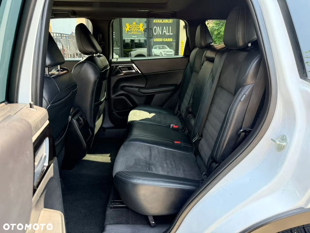 Mitsubishi Outlander - 17