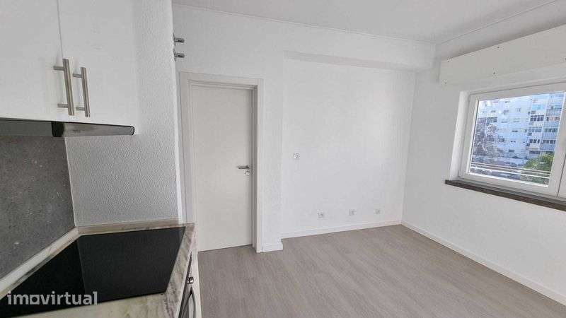 T1 kitchenett Totalmente Remodedado Miratejo - Grande imagem: 4/12
