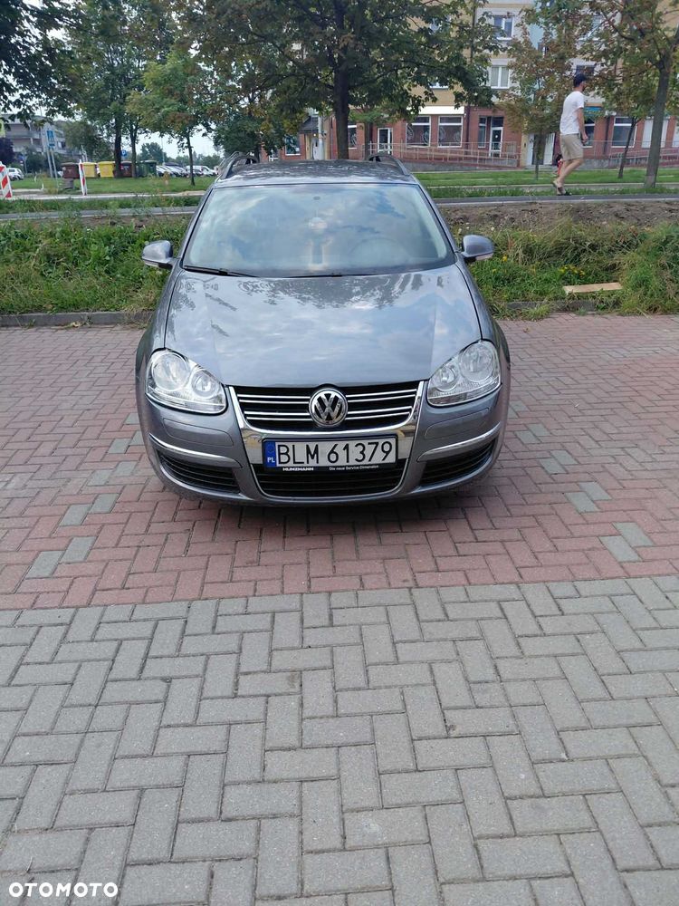 Volkswagen Golf - 2