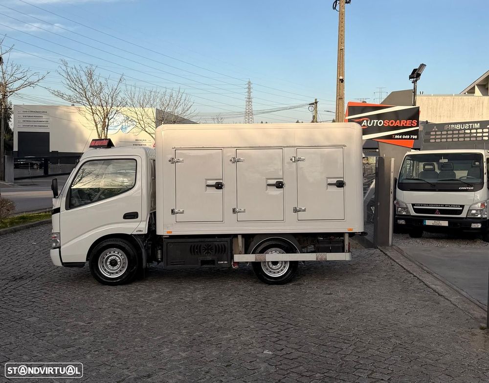 Toyota Dyna C/Frio Iva Dedutivel - 2