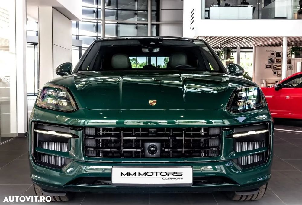 Porsche Cayenne Coupe GTS Tiptronic S - 2