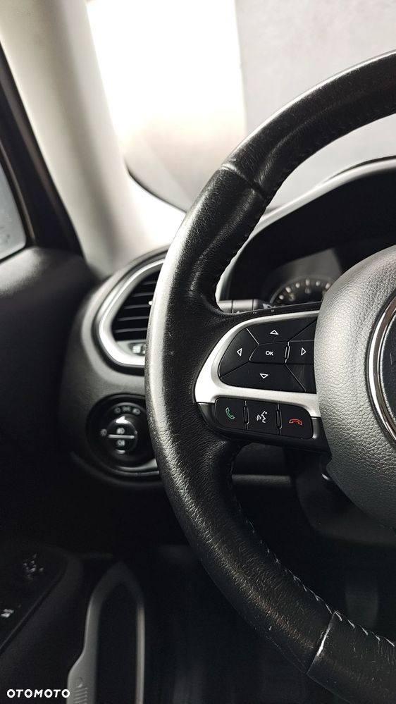 Jeep Renegade 1.4 MultiAir Longitude - 35