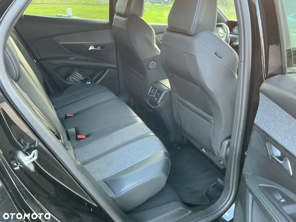 Peugeot 3008 BlueHDi 130 Stop & Start EAT8 Allure - 12