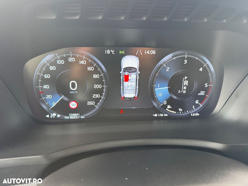 Volvo XC 90 D5 AWD Geartronic RDesign - 22