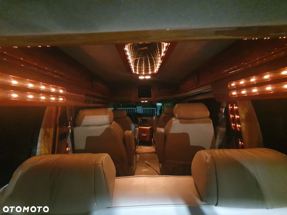 Chevrolet Astro - 15