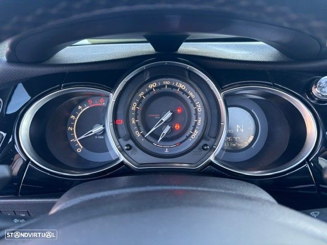 Citroën DS3 Cabrio 1.6 e-HDi So Chic ETG6 - 3