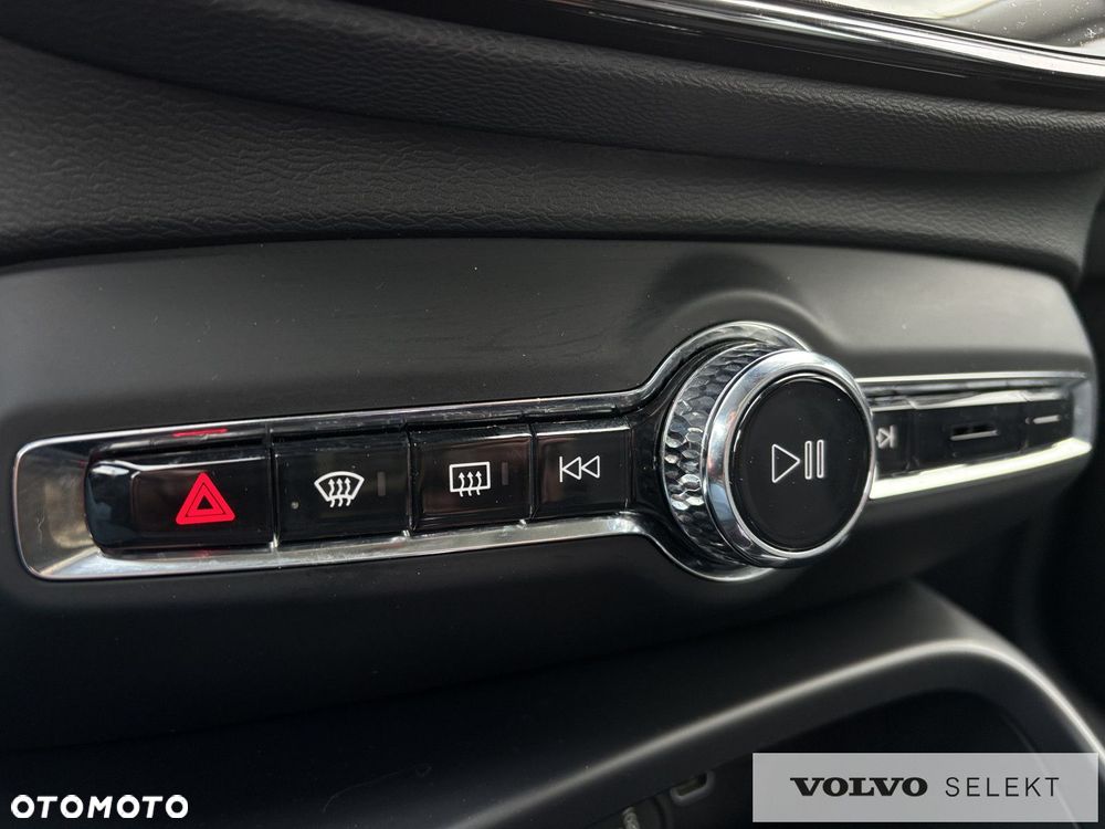 Volvo XC 40 - 21