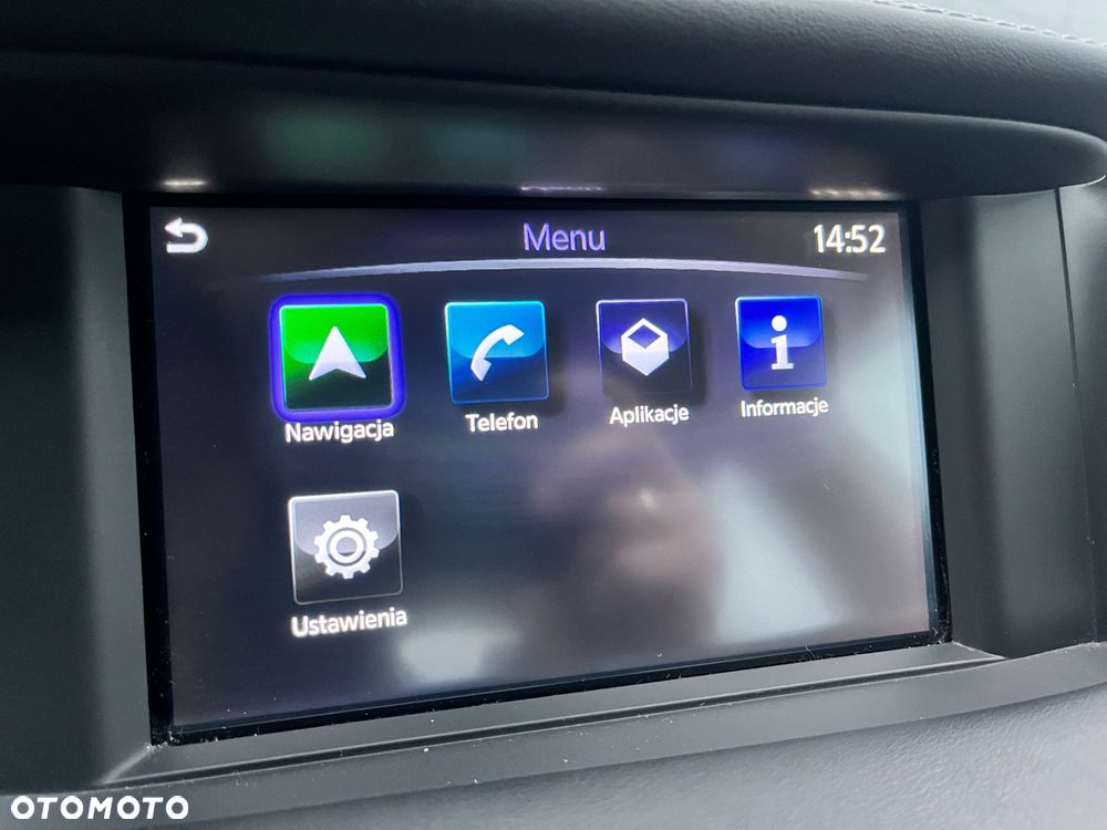 Infiniti Q30 1.6t Premium 7DCT - 24