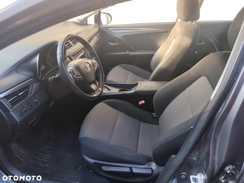 Toyota Avensis 1.8 Sol MS - 7