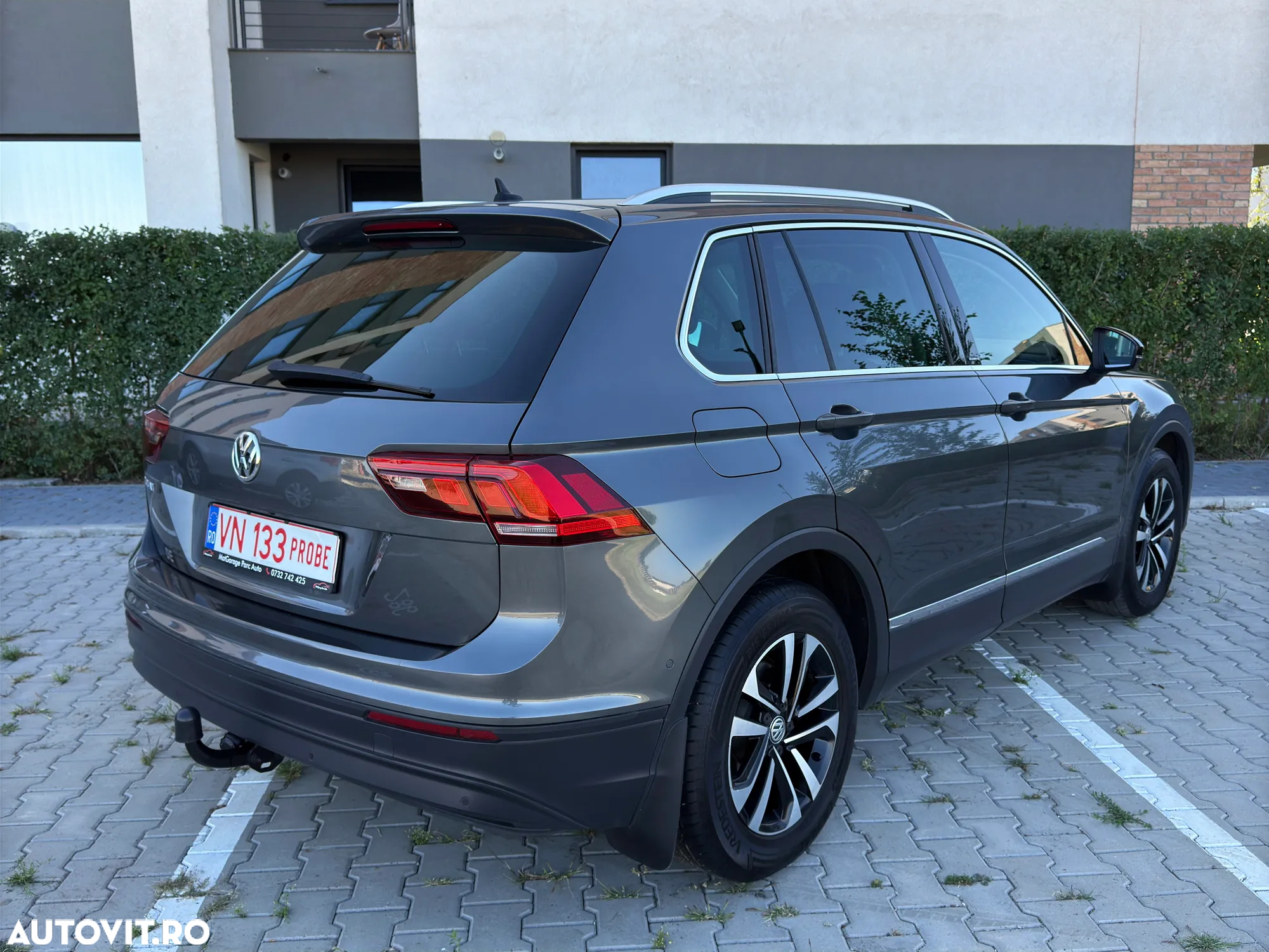 Volkswagen Tiguan - 4
