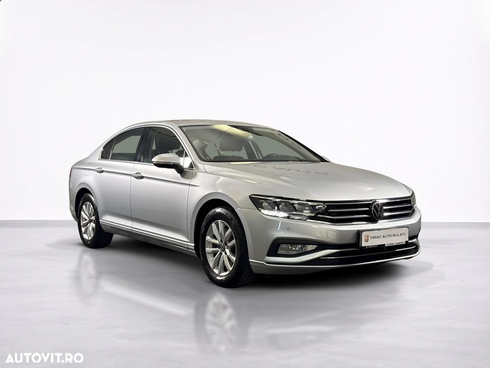 Volkswagen Passat - 8