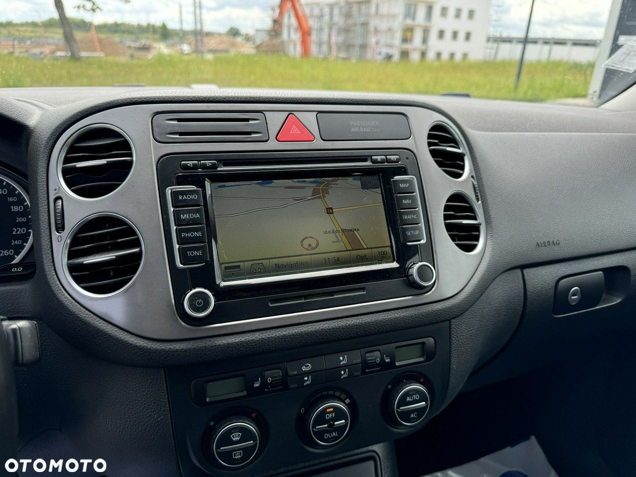 Volkswagen Tiguan - 24