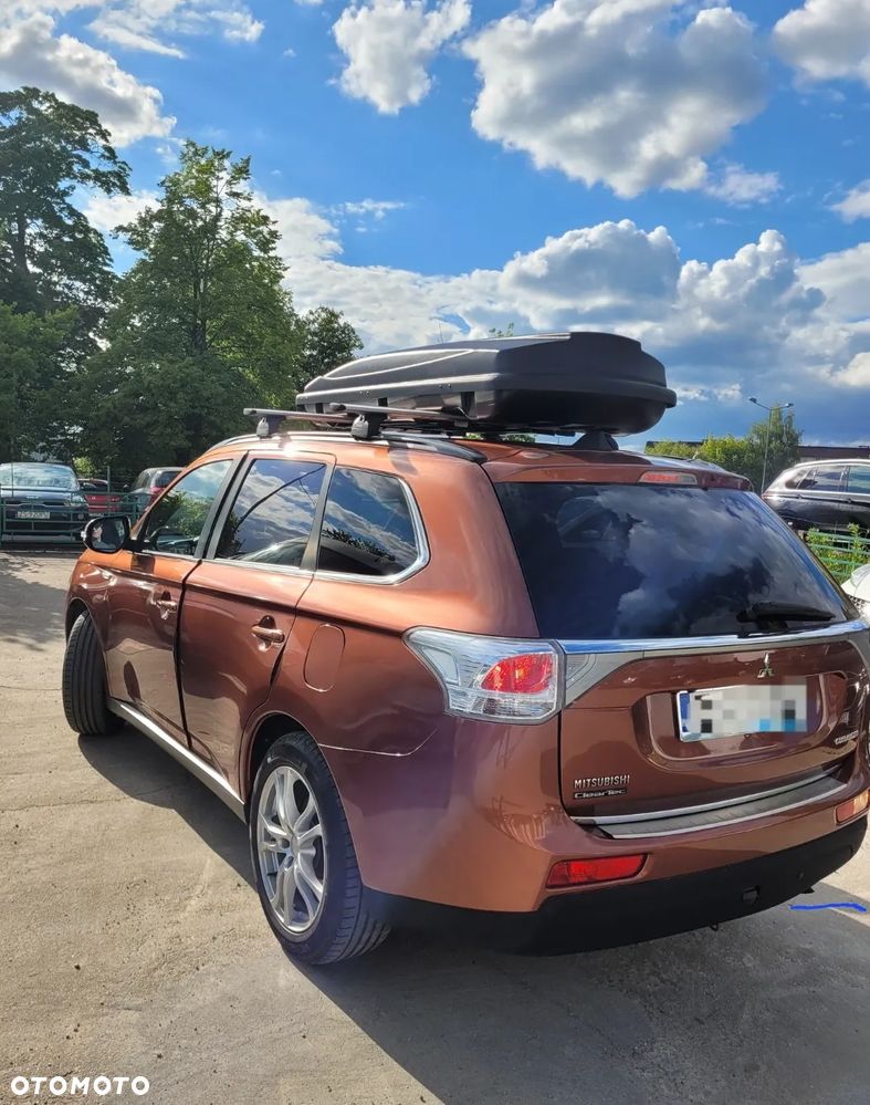 Mitsubishi Outlander 2.0 Instyle Navi CVT - 3