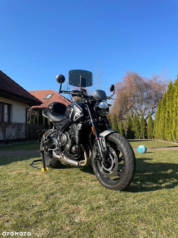 Triumph Trident - 3