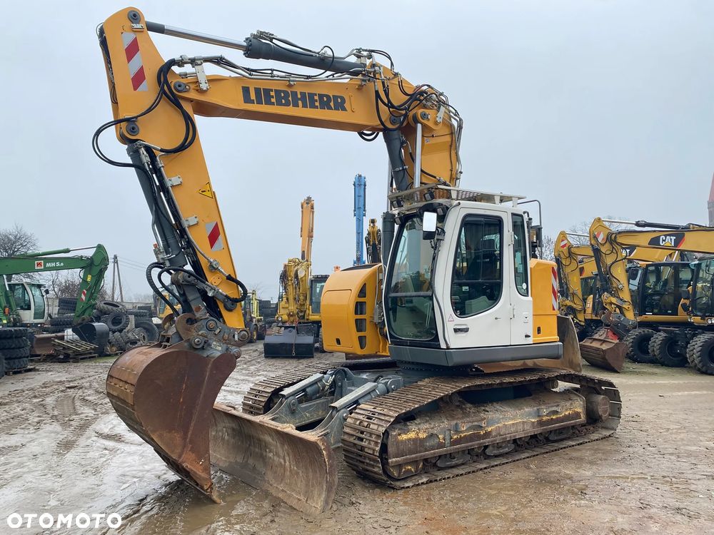 Liebherr R924 COMPACT, 2014 ROK, PŁUG, RAMIĘ 3X ŁAMANE, Z NIEMIEC - 26