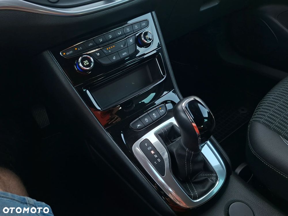 Opel Astra 1.5 CDTI 2020 - 11